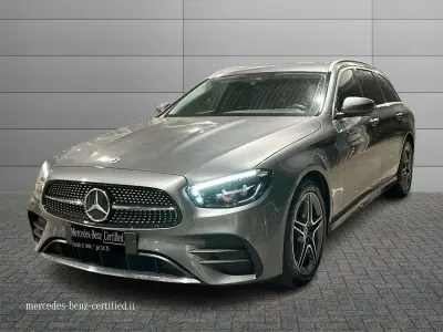 Usata Mercedes E220 200 CV (147 kW) 2023 Grigio selenite Station wagon