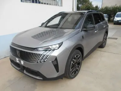 Nuova Peugeot 5008 GTi 145 CV (106 kW) 2026 Grigio SUV