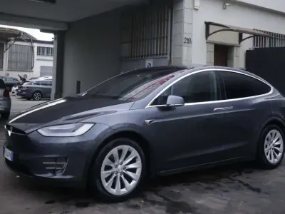 Usata Tesla Model X 158 kW (215 CV) 2019 SUV