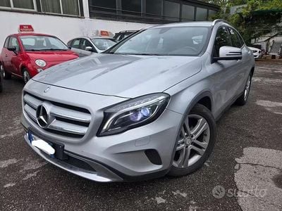 Usata Mercedes GLA180 109 CV (80 kW) 2015 Grigio SUV