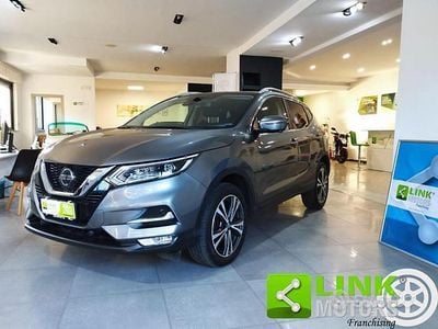 Usata Nissan Qashqai N-Connecta 131 CV (96 kW) 2018 Grigio SUV