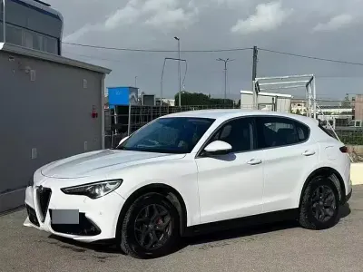 Usata Alfa Romeo Stelvio 150 CV (110 kW) 2019 Bianco SUV