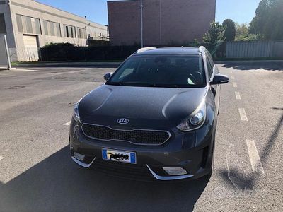 Usata Kia Niro Style 141 CV (103 kW) 2019 Grigio SUV