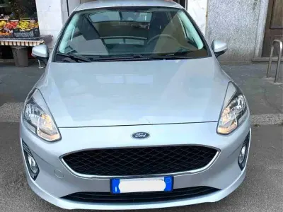 Usata Ford Fiesta ST-Line 125 CV (91 kW) 2020 Argento Utilitaria