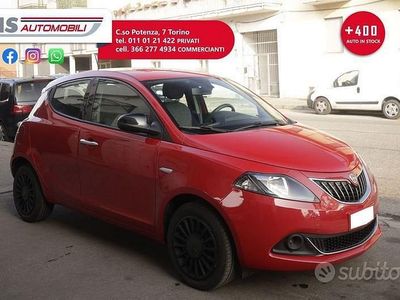Usata Lancia Ypsilon Silver 70 CV (51 kW) 2022 Rosso Utilitaria
