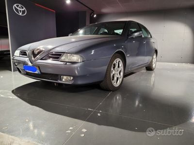 Alfa Romeo 166