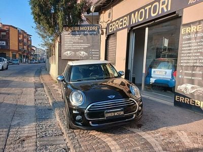 Usata Mini Cooper D 115 CV (84 kW) 2014 Nero Utilitaria