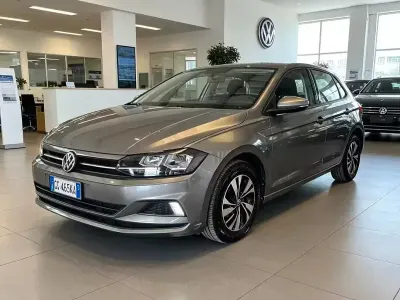 Usata VW Polo Comfortline 80 CV (58 kW) 2021 Grigio Utilitaria