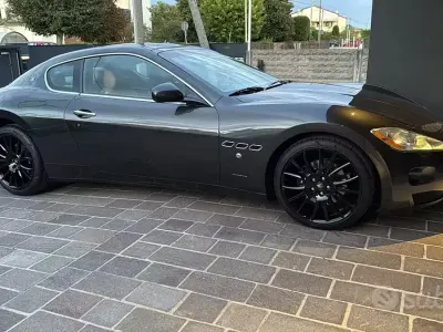 Usata Maserati Granturismo 405 CV (297 kW) 2008 Grigio Coupé