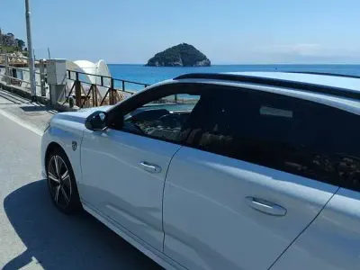 Nuevo Peugeot 308 GT 131 CV (96 kW) 2025 Blanco Familiar