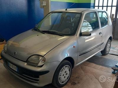Usata Fiat 600 54 CV (39 kW) 2001 Berlina
