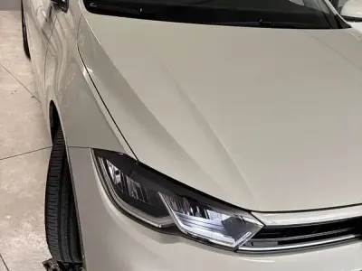 Usata VW Polo Style 95 CV (69 kW) 2023 Beige Utilitaria