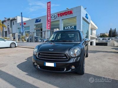 Usata Mini Cooper D Countryman Business 111 CV (81 kW) 2015 Marrone SUV