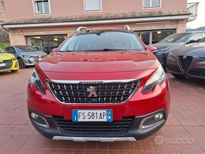 Usata Peugeot 2008 Allure 119 CV (87 kW) 2018 Rosso SUV