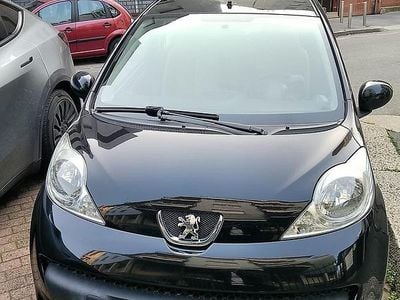 Gebraucht Peugeot 107 68 PS (50 kW) 2008 Schwarz Kleinwagen