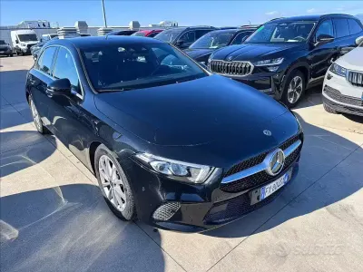 Usata Mercedes A180 Executive 116 CV (85 kW) 2019 Nero Berlina