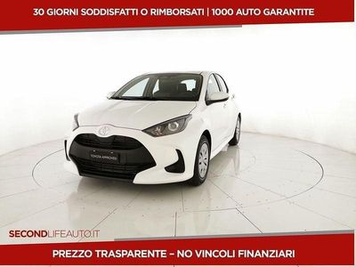 Nuova Toyota Yaris Hybrid Active 116 CV (85 kW) 2025 Bianco Utilitaria