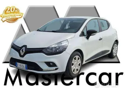 Usado Renault Clio IV 75 CV (55 kW) 2018 Blanco Van
