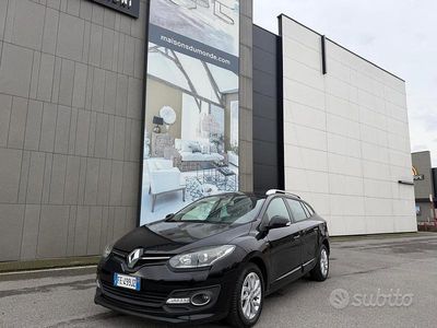 Usata Renault Mégane GrandTour LIMITED 110 CV (80 kW) 2016 Nero Station wagon
