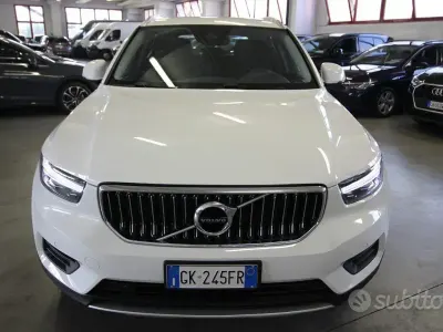 Usata Volvo XC40 Inscription 129 CV (94 kW) 2022 Bianco SUV