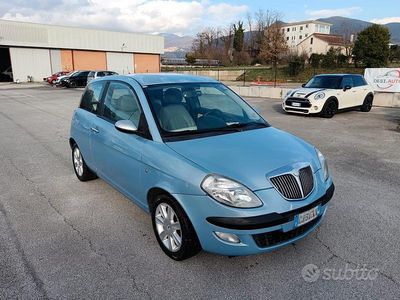Usata Lancia Ypsilon 60 CV (44 kW) 2003 Blu Utilitaria