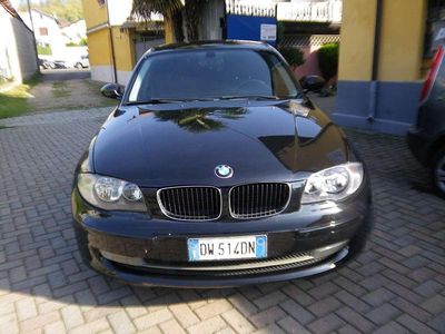 Usata BMW 118 143 CV (105 kW) 2009 Nero Utilitaria
