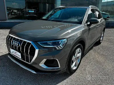 Begagnad Audi Q3 Business 150 HK (110 kW) 2023 Grå SUV