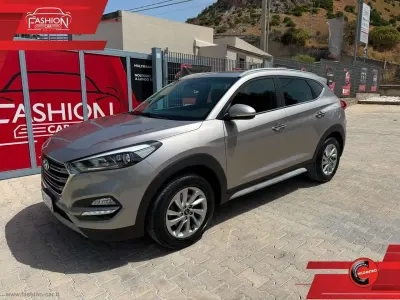 Usata Hyundai Tucson Xpossible 116 CV (85 kW) 2017 Grigio SUV