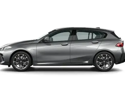 Nuova BMW 120 2026 Nero Utilitaria