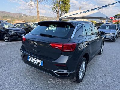Begagnad VW T-Roc Style 150 HK (110 kW) 2021 Grå SUV