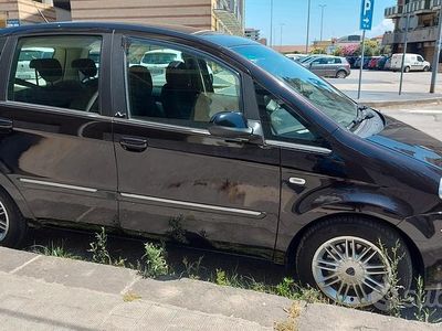Usata Lancia Musa 95 CV (69 kW) 2012 Nero Monovolume