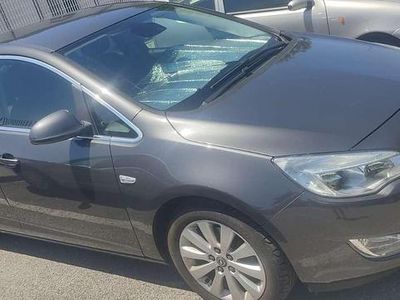 Occasion Opel Astra Cosmo 125 ch (91 kW) 2011 Gris Berline