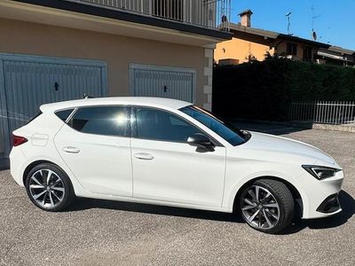 Usata Seat Leon FR 150 CV (110 kW) 2021 Bianco Berlina