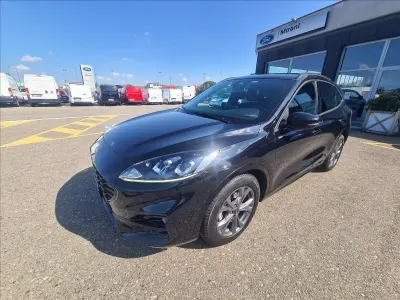 Usata Ford Kuga ST-Line 150 CV (110 kW) 2023 Agate black (metallizzato) SUV