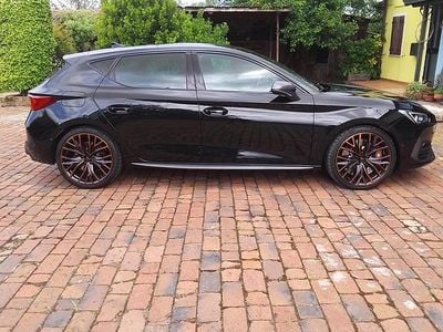 Usata Cupra Leon 300 CV (220 kW) 2021 Nero Berlina