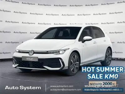 Nuova VW Golf VIII R-line Plus 150 CV (110 kW) 2026 Bianco Berlina