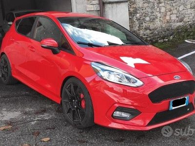 Rosso Usata 2018 Ford Fiesta ST-Line Utilitaria | 7500 €