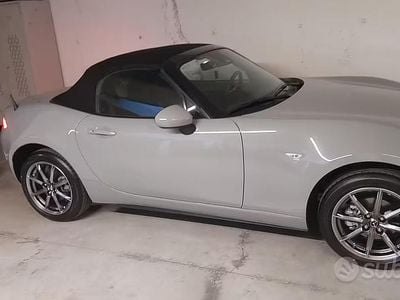 Usata Mazda MX5 132 CV (97 kW) 2025 Grigio Cabrio
