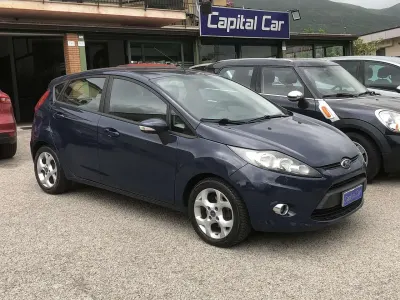 Usata Ford Fiesta Business Edition 69 CV (50 kW) 2012 Blu/azzurro Berlina