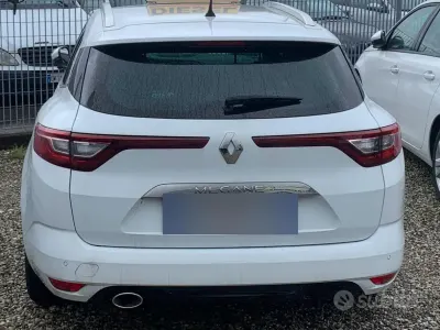 Usata Renault Mégane GrandTour 116 CV (85 kW) 2020 Bianco Station wagon