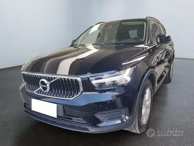 Gebraucht Volvo XC40 Momentum 190 PS (139 kW) 2019 Schwarz SUV