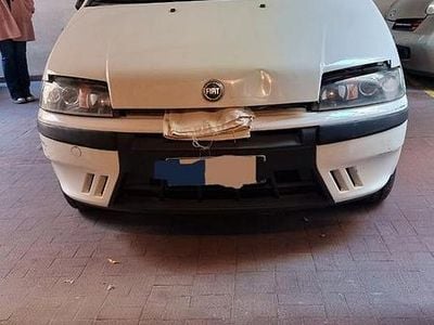 Usata Fiat Punto 60 CV (44 kW) 2003 Bianco Utilitaria