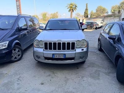 Usata Jeep Grand Cherokee Laredo 218 CV (160 kW) 2010 Grigio SUV