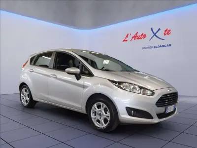Usata Ford Fiesta Business Edition 80 CV (58 kW) 2013 Argento metallizzato Berlina
