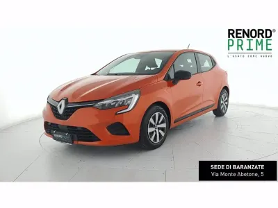 Usata Renault Clio V SE 67 CV (49 kW) 2022 Arancione