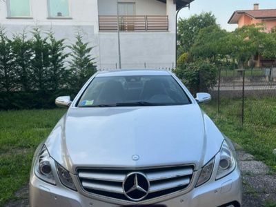 Usata Mercedes E350 231 CV (169 kW) 2009 Grigio Berlina