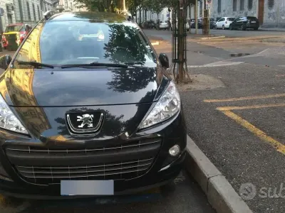 Usata Peugeot 207 73 CV (53 kW) 2010 Nero Station wagon