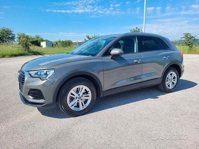 Usata Audi Q3 Business 150 CV (110 kW) 2022 Grigio SUV