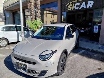 Usata Fiat 600 Pop 145 CV (106 kW) 2025 Beige SUV