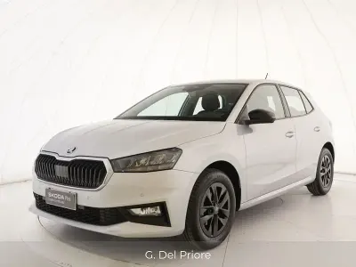 Usata Skoda Fabia Selection 95 CV (69 kW) 2025 Argento Utilitaria